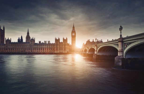 Регулятор Великобритании: DLT-стартапам отказывают в открытии банковских счетов